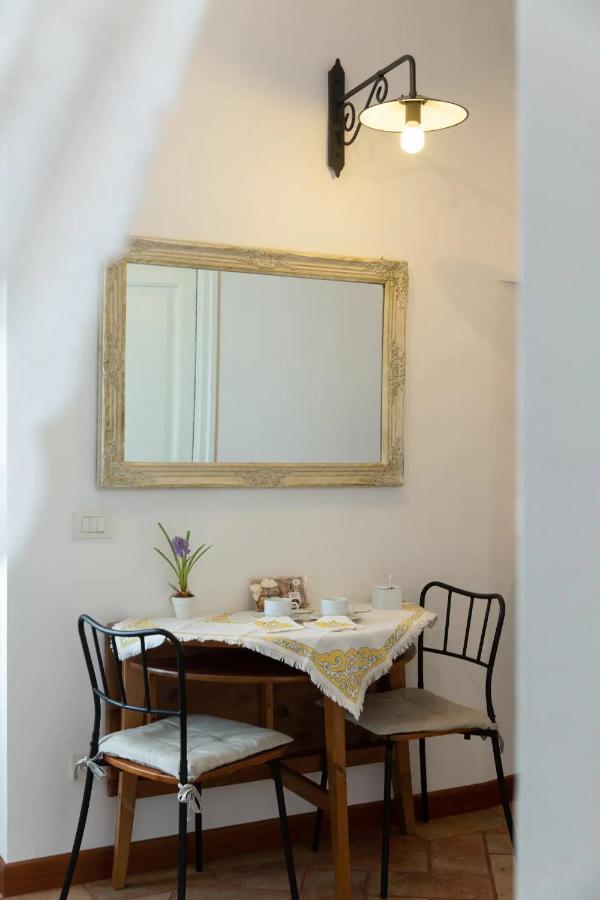 Canal View Historical Apartment Milan Exterior photo